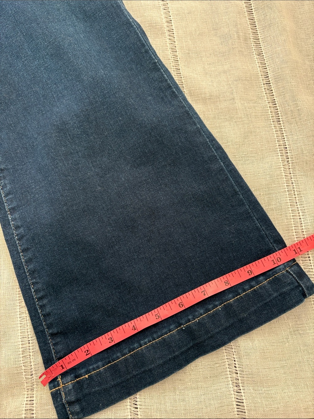DKNY NWT Dark Tide High Rise Flare Denim - Picture 12 of 12